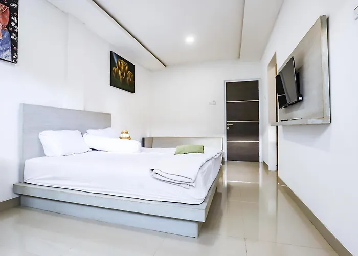 White Blue House 2 - Pvt Room, Shared Pool&kitchen Gasthof