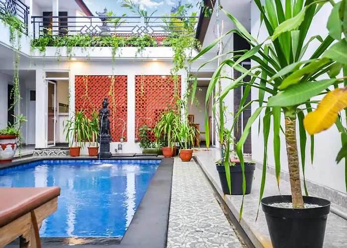 White Blue House 2 - Pvt Room, Shared Pool&kitchen