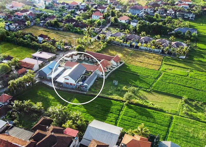 Gasthof White Blue House 2 - Pvt Room, Shared Pool&kitchen